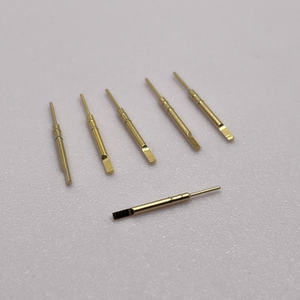 pines de contacto del conector de equipos industriales de 0,45x15 mm 