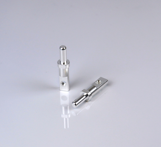 Conector de almacenamiento de energía Latón Alimentación de alta corriente Terminal de batería HV Contacto de terminal de enchufe de clavija