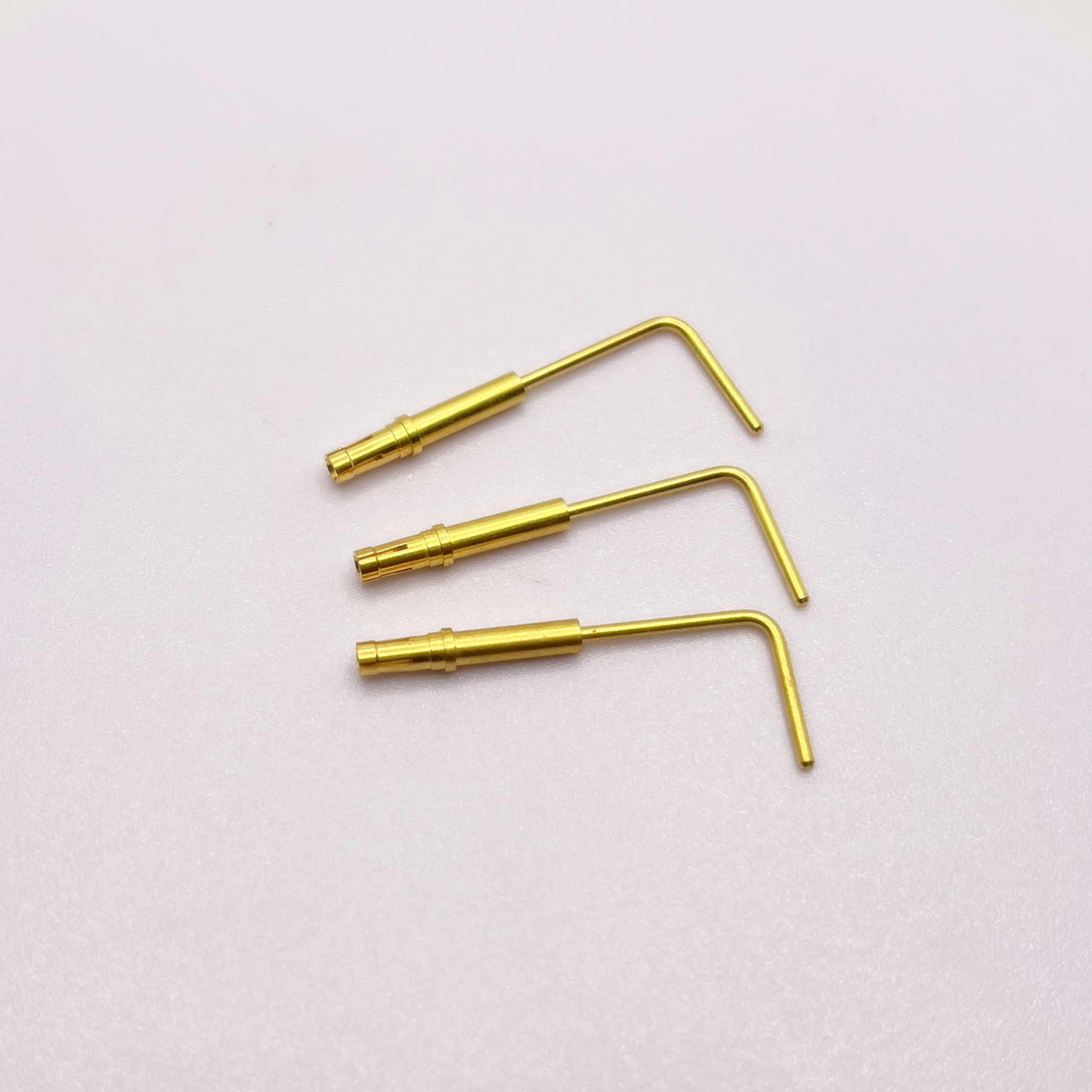 pines de contacto del conector de equipos industriales en ángulo recto de 2,2x32 mm